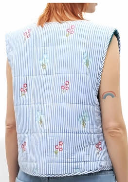 Sleeveless Stuffed Jacket